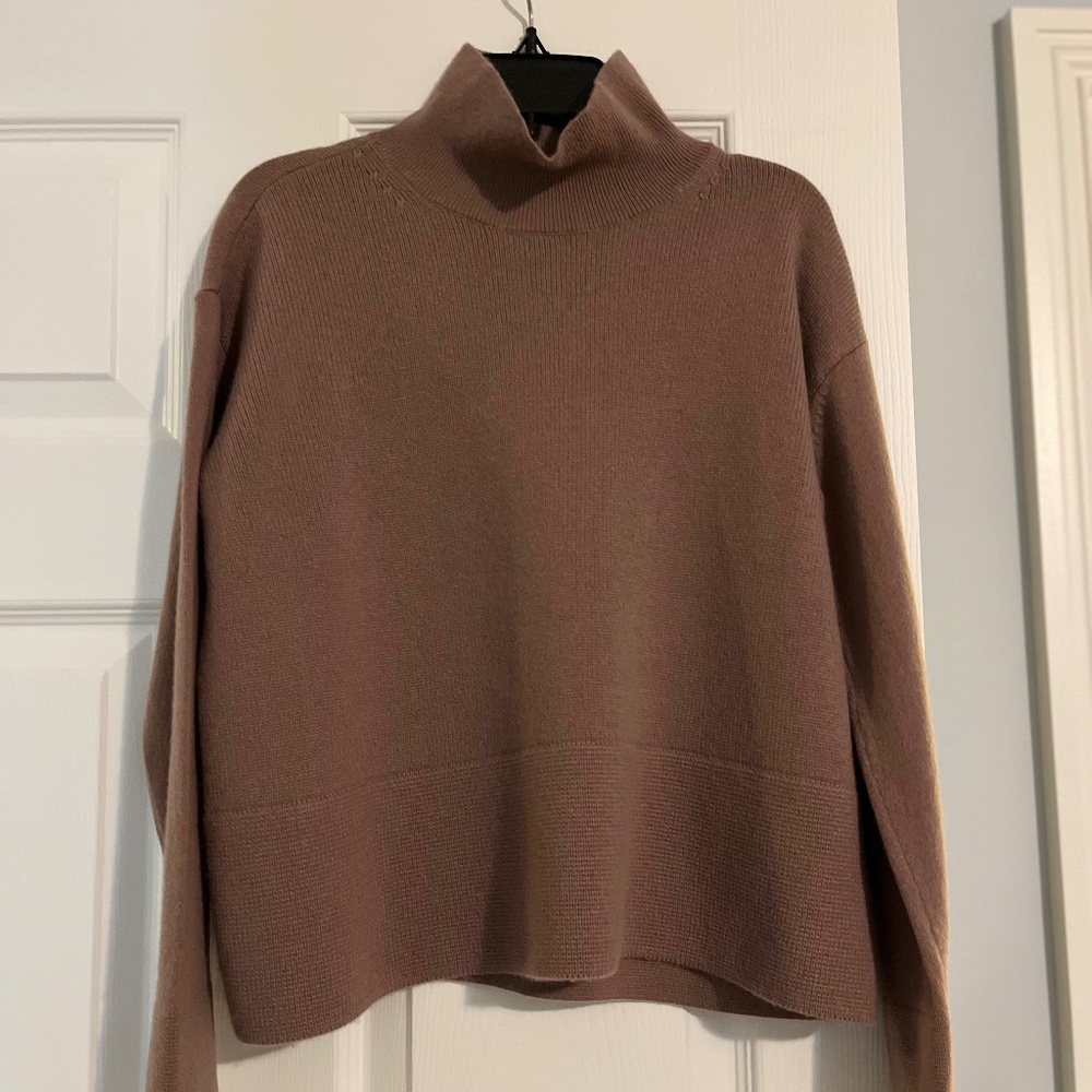 Everlane cropped cashmere sweater, XS, taupe